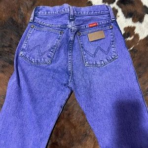 Vintage Wrangler Jeans Waist 27” Rise 12” Inseam 32”